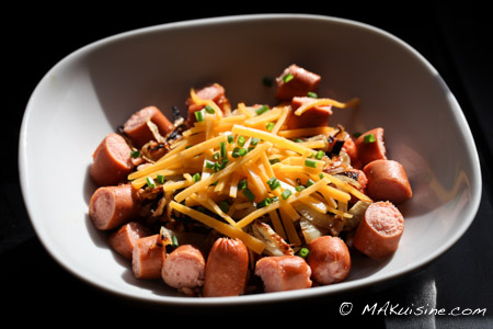 Riz à la sauce tomate et aux saucisses